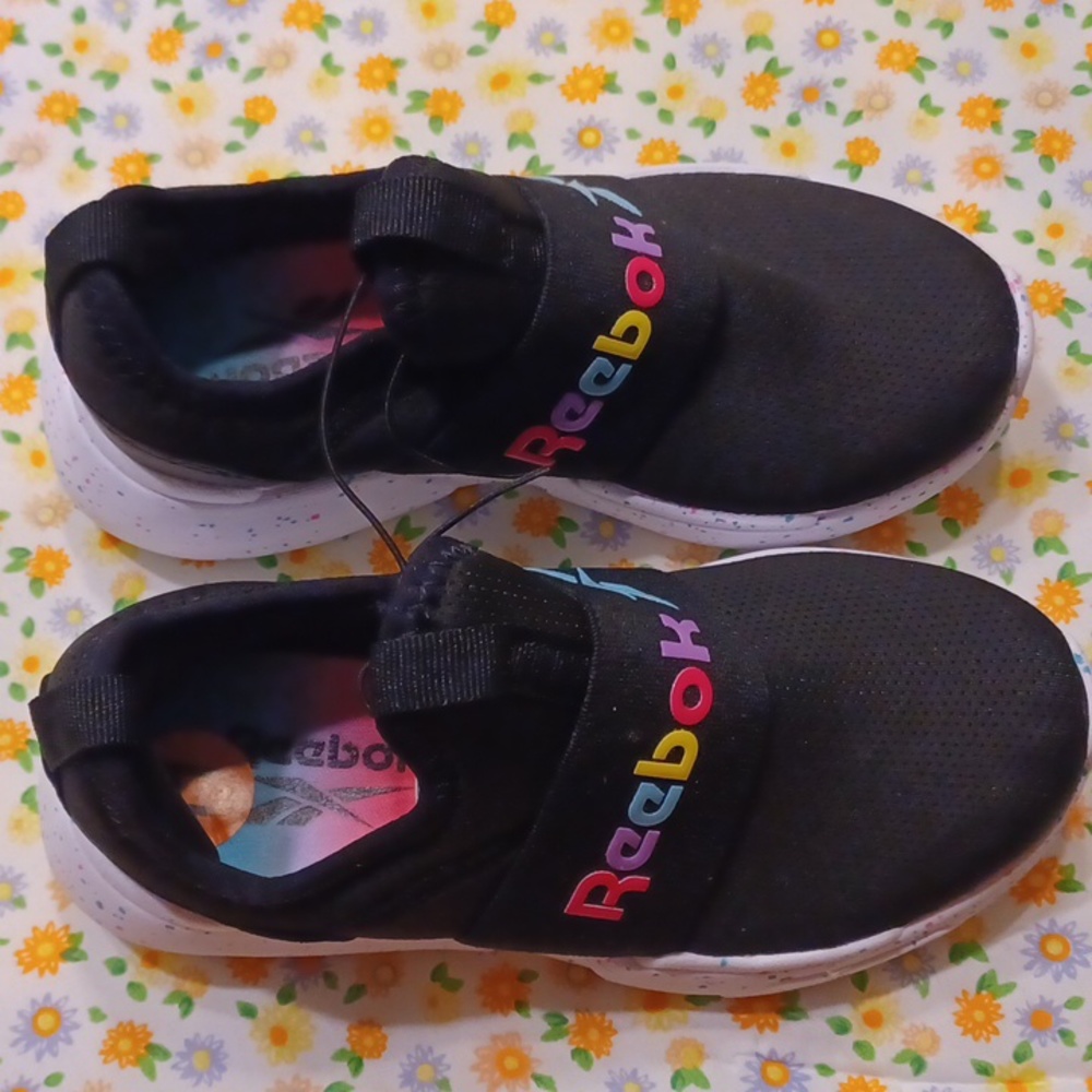 Reebok sneakers, slip-on style, girls sz 11